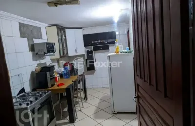 Casa em condomínio fechado com 2 quartos à venda na rua victório santim, 2317, itaquera, são paulo, 94 m2 por r$ 340.000