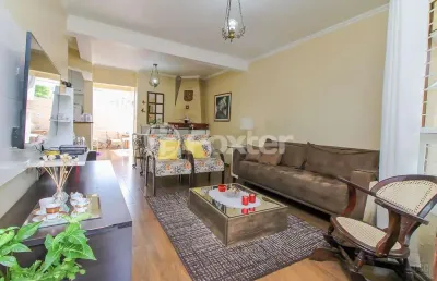 Casa em condomínio fechado com 4 quartos à venda na rua dona zulmira, 353, cavalhada, porto alegre, 139 m2 por r$ 585.000