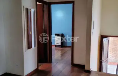 Casa com 3 quartos à venda na avenida américa, 268, auxiliadora, porto alegre, 262 m2 por r$ 1.277.000