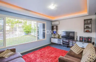 Casa com 4 quartos à venda na rua professor clemente pinto, 159, medianeira, porto alegre, 248 m2 por r$ 930.000