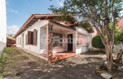 Casa com 4 quartos à venda na avenida niterói, 527, medianeira, porto alegre, 190 m2 por r$ 535.000