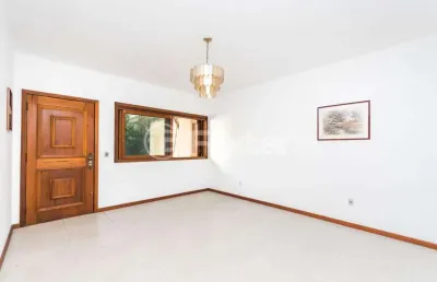 Casa com 4 quartos à venda na rua pedro ivo, 205, mont serrat, porto alegre, 225 m2 por r$ 2.090.000