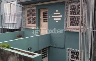 Casa com 2 quartos à venda na avenida caçapava, 160, petrópolis, porto alegre, 124 m2 por r$ 590.000