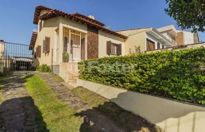 Casa com 3 quartos à venda na rua vidal de negreiros, 724, vila são josé, porto alegre, 224 m2 por r$ 464.550
