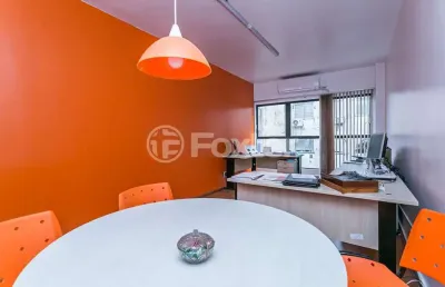 Sala comercial com 2 salas à venda na avenida venâncio aires, 912, farroupilha, porto alegre, 29 m2 por r$ 200.000