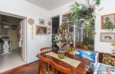 Casa com 4 quartos à venda na alameda eduardo guimarães, 109, três figueiras, porto alegre, 482 m2 por r$ 3.600.000