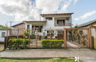 Casa com 4 quartos à venda na avenida frei henrique de coimbra, 84, vila ipiranga, porto alegre, 270 m2 por r$ 1.425.000