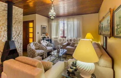 Casa com 3 quartos à venda na avenida tramandaí, 1100, ipanema, porto alegre, 239 m2 por r$ 650.000