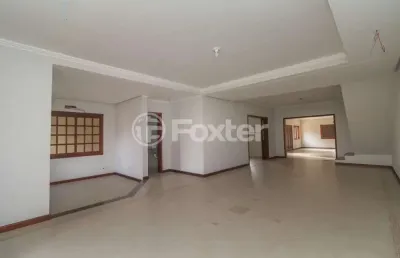 Casa com 3 quartos à venda na rua oiampi, 90, guarujá, porto alegre, 388 m2 por r$ 860.000