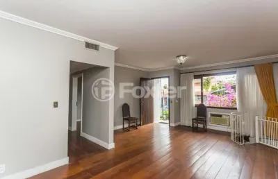 Casa com 3 quartos à venda na rua butuí, 185, cristal, porto alegre, 202 m2 por r$ 950.000
