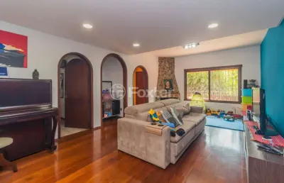 Casa em condomínio fechado com 3 quartos à venda na rua hipólito da costa, 500, santa tereza, porto alegre, 342 m2 por r$ 980.000