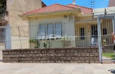Casa com 6 quartos à venda na avenida bastian, 191, menino deus, porto alegre, 276 m2 por r$ 2.700.000