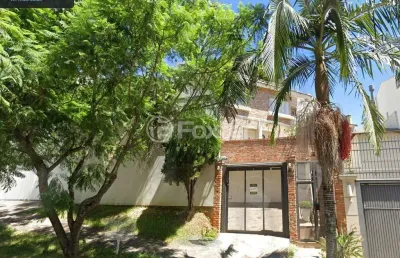 Casa em condomínio fechado com 3 quartos à venda na rua cananéia, 320, vila jardim, porto alegre, 168 m2 por r$ 1.350.000