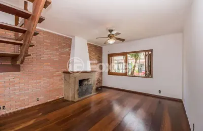 Casa com 3 quartos à venda na rua maestro mendanha, 25, santana, porto alegre, 224 m2 por r$ 1.350.000