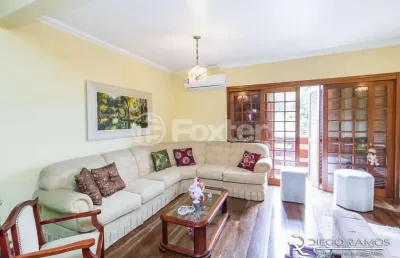 Casa comercial com 2 salas à venda na rua arabutan, 599, navegantes, porto alegre, 385 m2 por r$ 1.630.000
