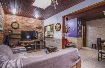 Casa com 2 quartos à venda na rua marechal mesquita, 379, teresópolis, porto alegre, 85 m2 por r$ 807.000