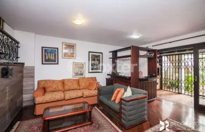 Casa com 3 quartos à venda na rua francisco ferrer, 202, rio branco, porto alegre, 253 m2 por r$ 1.599.000