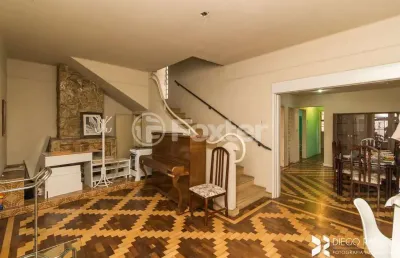 Casa com 6 quartos à venda na rua vasco da gama, 488, bom fim, porto alegre, 303 m2 por r$ 1.900.000