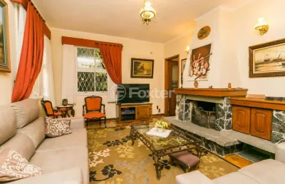 Casa com 5 quartos à venda na rua camerino, 28, petrópolis, porto alegre, 420 m2 por r$ 1.606.450