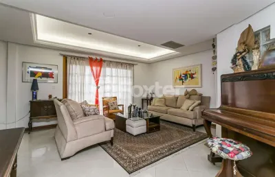Casa com 4 quartos à venda na rua chile, 882, petrópolis, porto alegre, 417 m2 por r$ 1.690.000