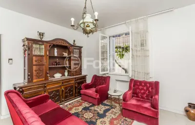 Casa com 7 quartos à venda na rua joão guimarães, 97, santa cecília, porto alegre, 482 m2 por r$ 1.649.000