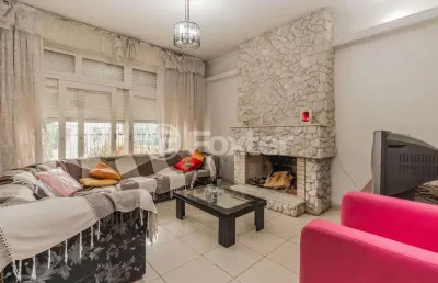 Casa com 4 quartos à venda na rua dom jaime de barros câmara, 194, jardim itu sabará, porto alegre, 223 m2 por r$ 557.000