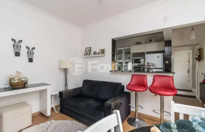 Apartamento com 3 quartos à venda na rua marquês do pombal, 916, moinhos de vento, porto alegre, 63 m2 por r$ 400.000