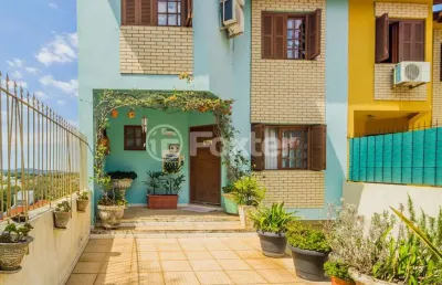 Casa com 3 quartos à venda na rua dos guananas, 63, espírito santo, porto alegre, 186 m2 por r$ 650.000