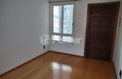 Apartamento com 2 quartos à venda na rua padre joão batista reus, 3347, camaquã, porto alegre, 54 m2 por r$ 175.000