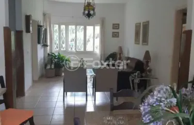 Casa com 3 quartos à venda na rua landel de moura, 9, tristeza, porto alegre, 250 m2 por r$ 1.800.000
