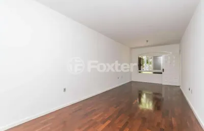 Casa com 3 quartos à venda na rua marquês de alegrete, 198/204, são joão, porto alegre, 130 m2 por r$ 1.520.000