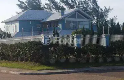 Casa com 7 quartos à venda na rua sol e mar, 100, centro, xangri-lá, 500 m2 por r$ 1.313.850