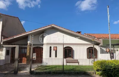 Casa com 3 quartos à venda na rua doutor eduardo marques júnior, 40, jardim itu sabará, porto alegre, 231 m2 por r$ 1.150.000