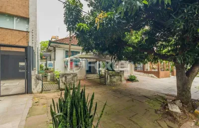 Terreno à venda na avenida taquara, 367, petrópolis, porto alegre, 261 m2 por r$ 690.000