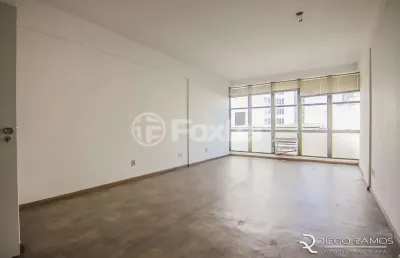 Sala comercial com 1 sala à venda na praça dom feliciano, 78, centro histórico, porto alegre, 35 m2 por r$ 185.000