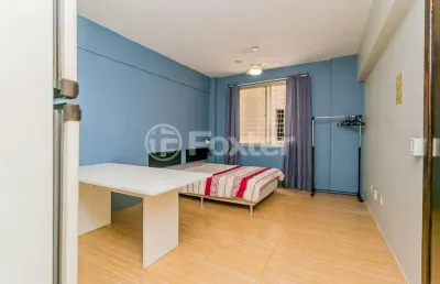 Kitnet / stúdio à venda na rua moura azevedo, 615, são geraldo, porto alegre, 24 m2 por r$ 85.000
