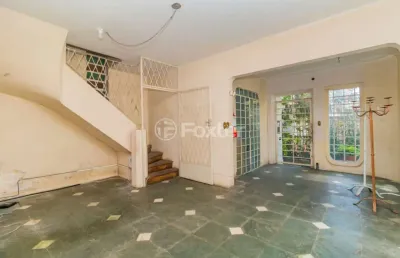 Casa com 2 quartos à venda na rua doutor timóteo, 513, moinhos de vento, porto alegre, 166 m2 por r$ 890.000