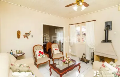 Casa com 2 quartos à venda na rua cachoeira, 439, nonoai, porto alegre, 65 m2 por r$ 427.000