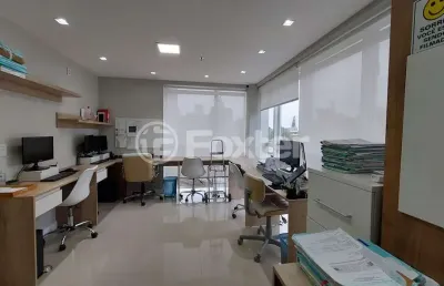 Sala comercial com 2 salas à venda na avenida senador tarso dutra, 161, petrópolis, porto alegre, 35 m2 por r$ 320.000