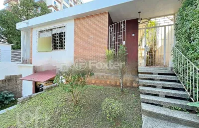Casa com 3 quartos à venda na rua felicíssimo de azevedo, 790, auxiliadora, porto alegre, 150 m2 por r$ 750.000