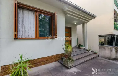 Casa com 3 quartos à venda na rua felicíssimo de azevedo, 305, auxiliadora, porto alegre, 250 m2 por r$ 1.480.000