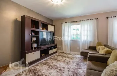 Casa com 4 quartos à venda na rua leite de castro, 78, jardim itu sabará, porto alegre, 400 m2 por r$ 890.000