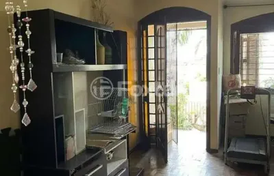 Casa com 3 quartos à venda na rua arnaldo ballve, 685, jardim itu sabará, porto alegre, 152 m2 por r$ 499.900