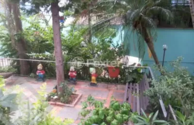Casa com 4 quartos à venda na rua conde da figueira, 667, vila jardim, porto alegre, 427 m2 por r$ 1.700.000