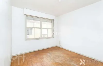 Apartamento com 3 quartos à venda na avenida ipiranga, 4760, petrópolis, porto alegre, 67 m2 por r$ 250.000
