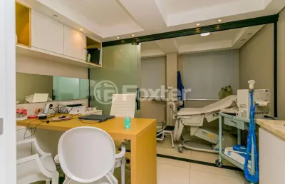 Sala comercial com 3 salas à venda na rua general andrade neves, 100, centro histórico, porto alegre, 77 m2 por r$ 430.000