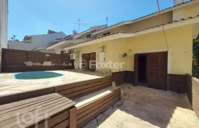Casa com 3 quartos à venda na rua joão mendes ouriques, 630, jardim isabel, porto alegre, 162 m2 por r$ 800.000