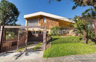 Casa com 3 quartos à venda na rua cláudio manoel da costa, 140, jardim itu sabará, porto alegre, 262 m2 por r$ 899.000