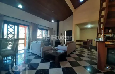 Casa com 3 quartos à venda na rua doutor breno roberto cassel, 121, nossa senhora das graças, canoas, 245 m2 por r$ 796.000