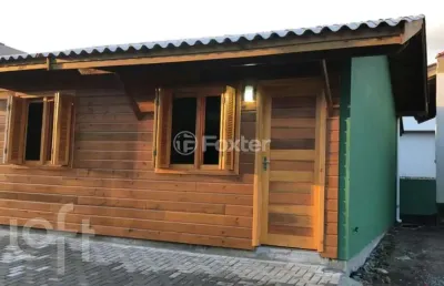 Casa com 2 quartos à venda na avenida vale do quilombo, 116, centro, canela, 55 m2 por r$ 650.000